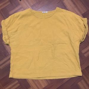Gap Yellow lightweight loose-fitting blouse shirt in large
